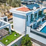 Willa Moonset Kalkan *