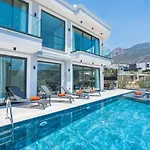 Moonset Kalkan