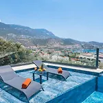 Moonset Kalkan